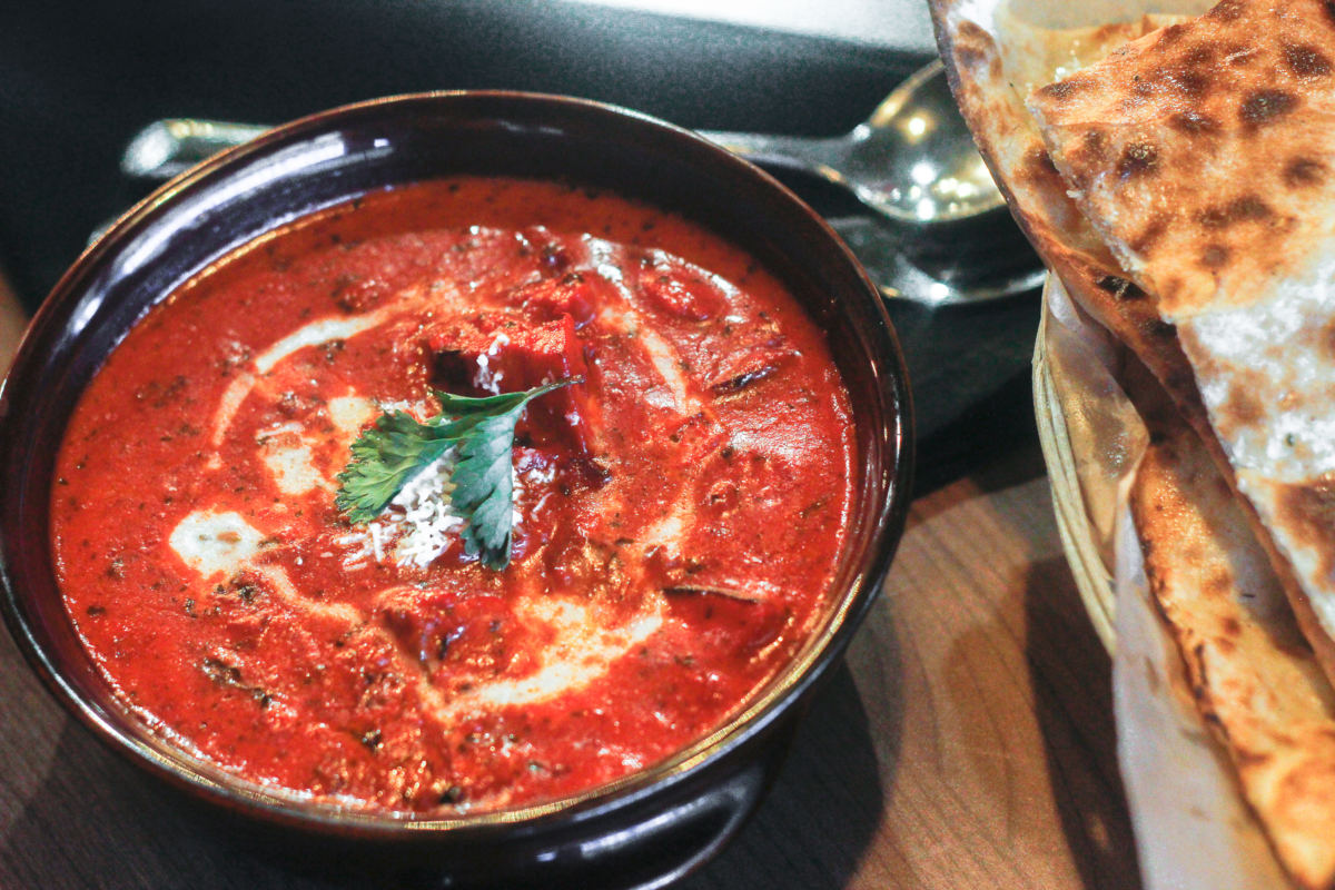 Butter chicken masala with butter naan